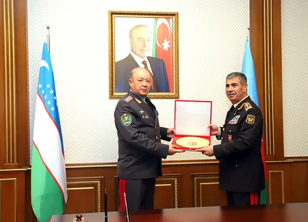 Azərbaycan və Özbəkistan müdafiə nazirlikləri arasında ikitərəfli əməkdaşlıq planı imzalanıb
