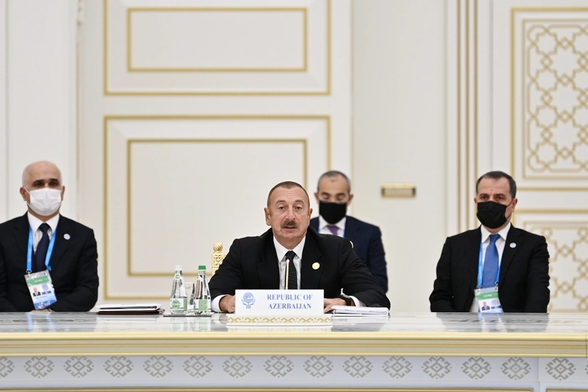 Президент: До 2030 года планируем сократить внешний долг Азербайджана до 10 процентов