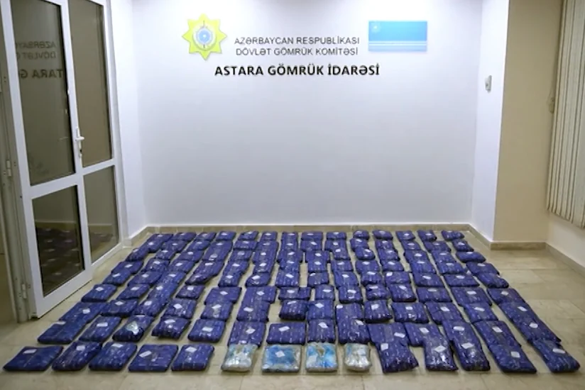 İrandan Rusiyaya aparılan alma yüklü avtomobildə külli miqdarda narkotik aşkarlanıb