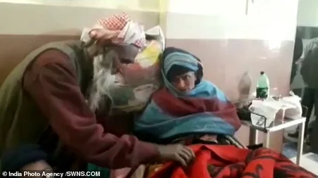 Hindistanda 65 yaşlı qadın ana olub - FOTO