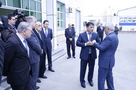 SOCAR prezidenti ''Qazservisinformatika'' Departamenti üçün yeni alınmış qurğulara baxış keçirib