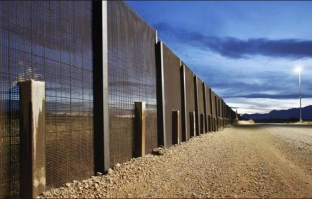 ABŞ və Meksika sərhədində çəkiləcək divar 21,6 mlrd. dollara başa gələcək