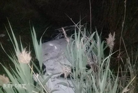 Sabirabadda maşın kanala düşüb, bir ailənin iki üzvü suda boğulub - FOTO - YENİLƏNİB