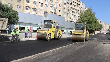 Bakının daha bir prospektində təmir işləri aparılır