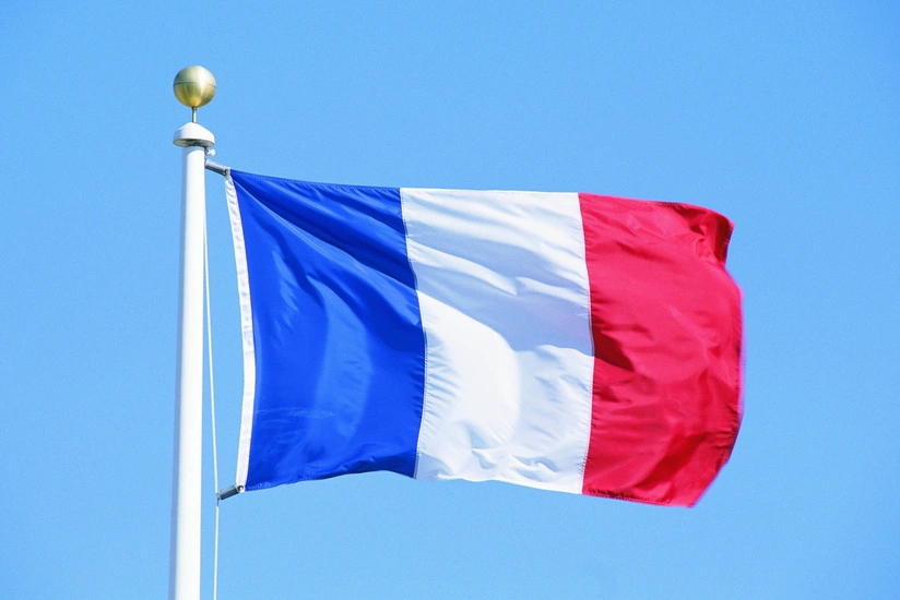 France to evacuate entire embassy staff from Kabul asap