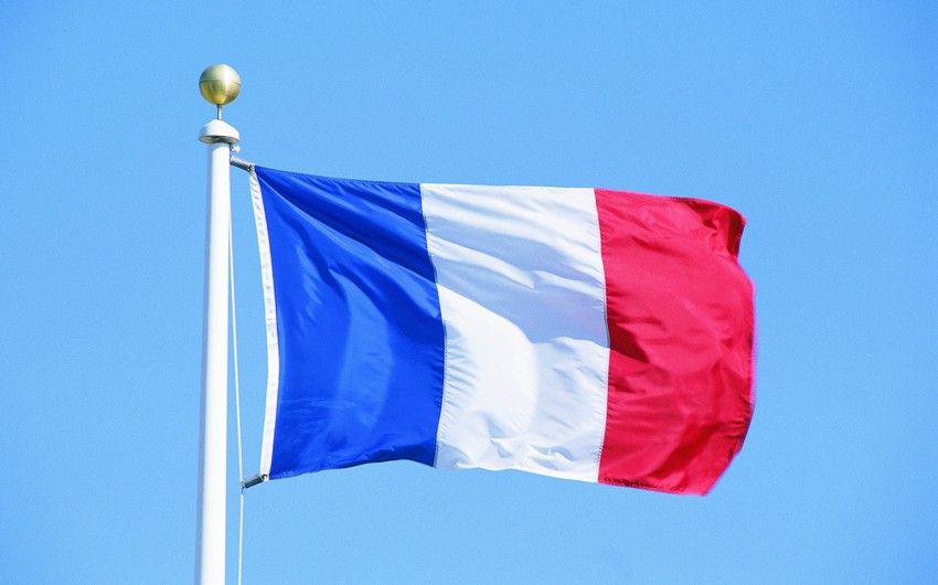 France to evacuate entire embassy staff from Kabul asap