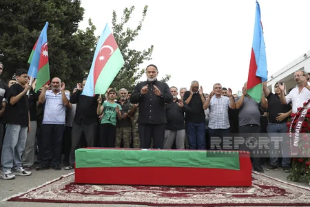 Maştağada Birinci Qarabağ müharibəsinin şəhidi Aydın Qurbanov dəfn edilib - YENİLƏNİB