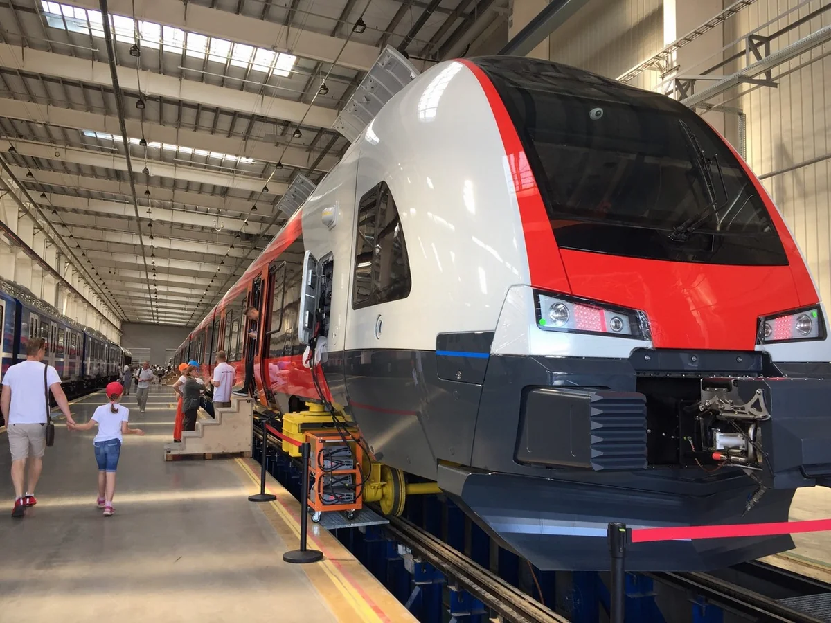 Для  Баку - Тбилиси- Карс - Стамбул получены новые спальные вагоны Stadler