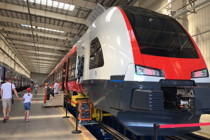 Для  Баку - Тбилиси- Карс - Стамбул получены новые спальные вагоны Stadler