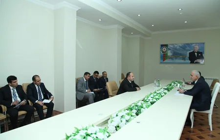 ​İqtisadiyyat və sənaye naziri Masallıda vətəndaşları qəbul edib