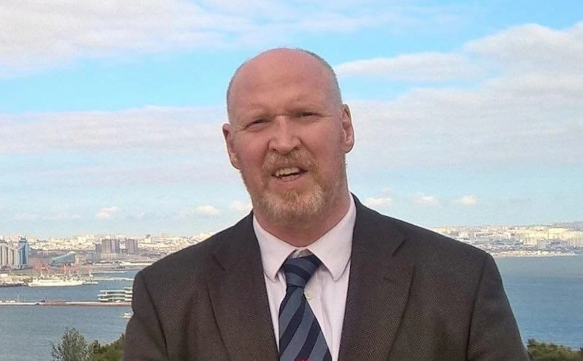 Irish historian: Armenia protracting negotiations, meanwhile people dying on both sides