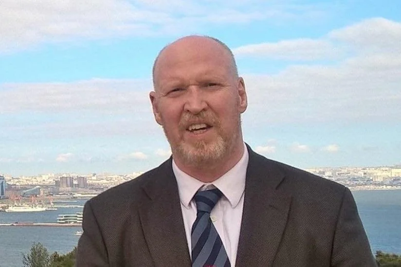 Ирландский историк: Армения затягивает переговоры, а между тем гибнут люди с обеих сторон