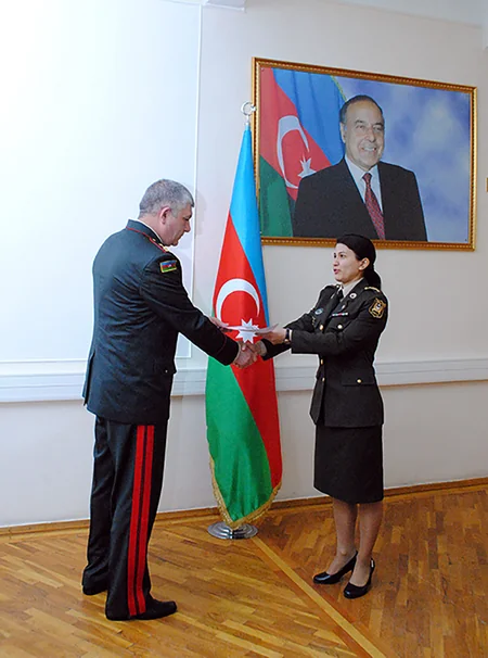 Hərbi Akademiyanın Xarici Dil və Tərəfdaşlıq Mərkəzində buraxılış mərasimi keçirilib