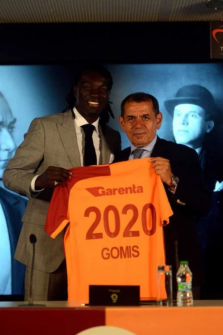 “Qalatasaray” Bafetimbi Qomislə müqavilə bağlayıb
