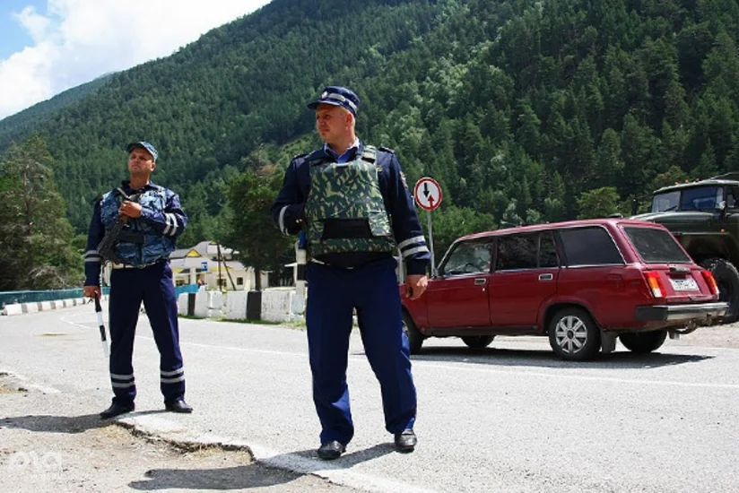 Dağıstanda yük avtomobili gəlin karvanı ilə toqquşub: 2 ölü, 3 yaralı