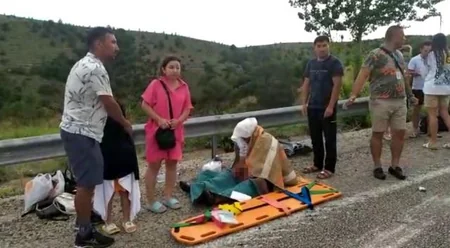 Türkiyədə turistləri daşıyan avtobus aşıb, 1 nəfər ölüb, 22 nəfər yaralanıb
