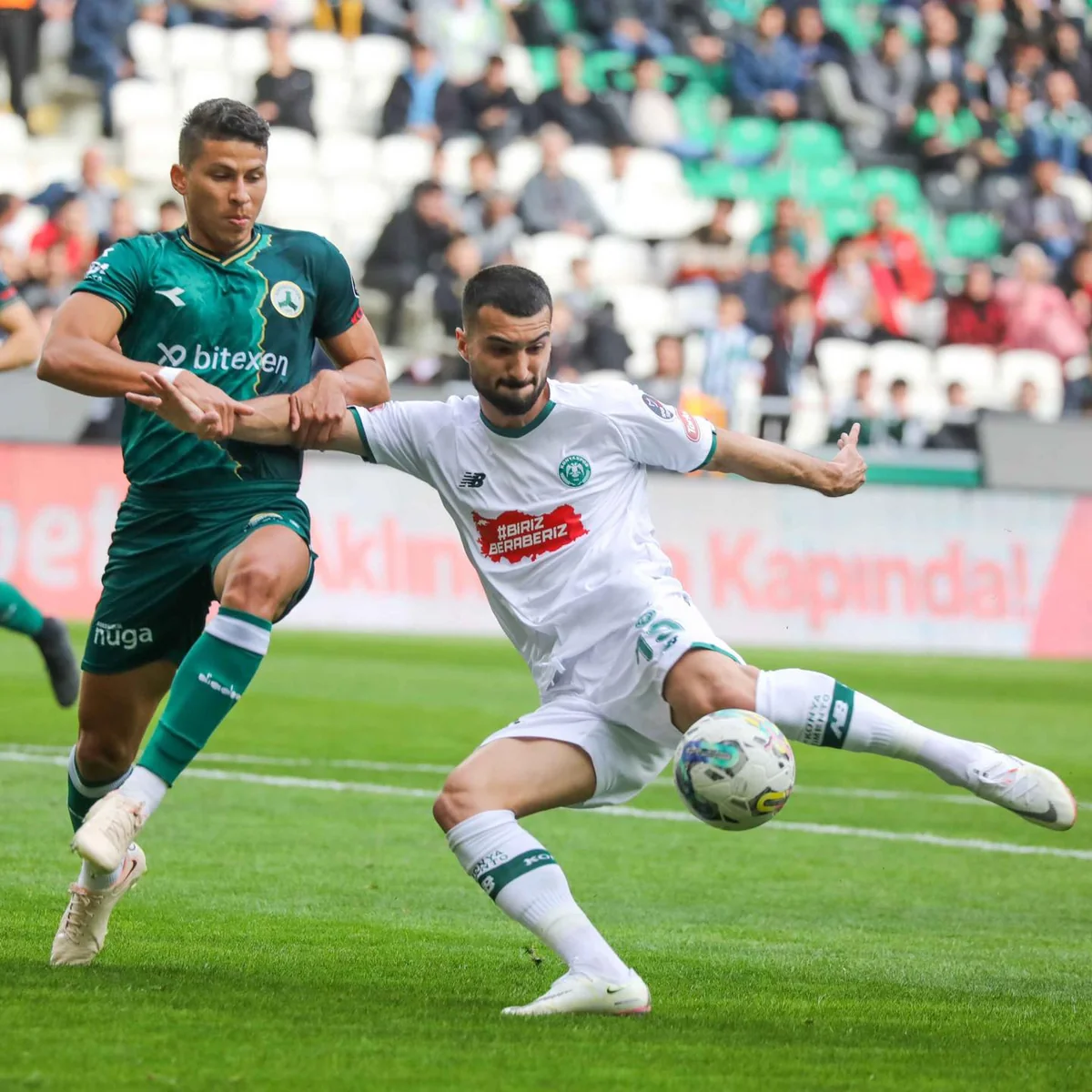 Mahir Emreli Konyasporda rəsmi debüt edib