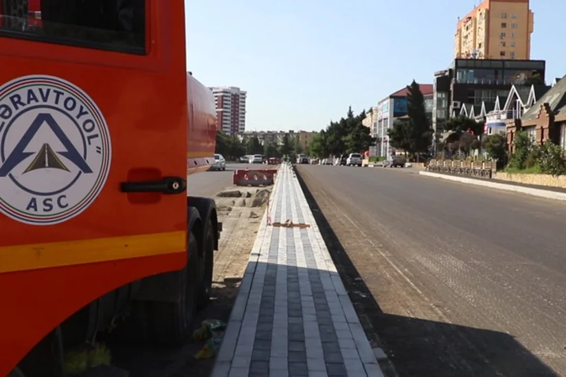 Bakının daha bir prospektində təmir işləri aparılır