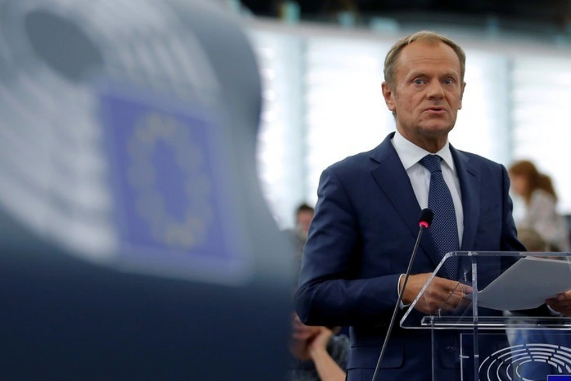 EU leaders approve list of candidates to head European structures