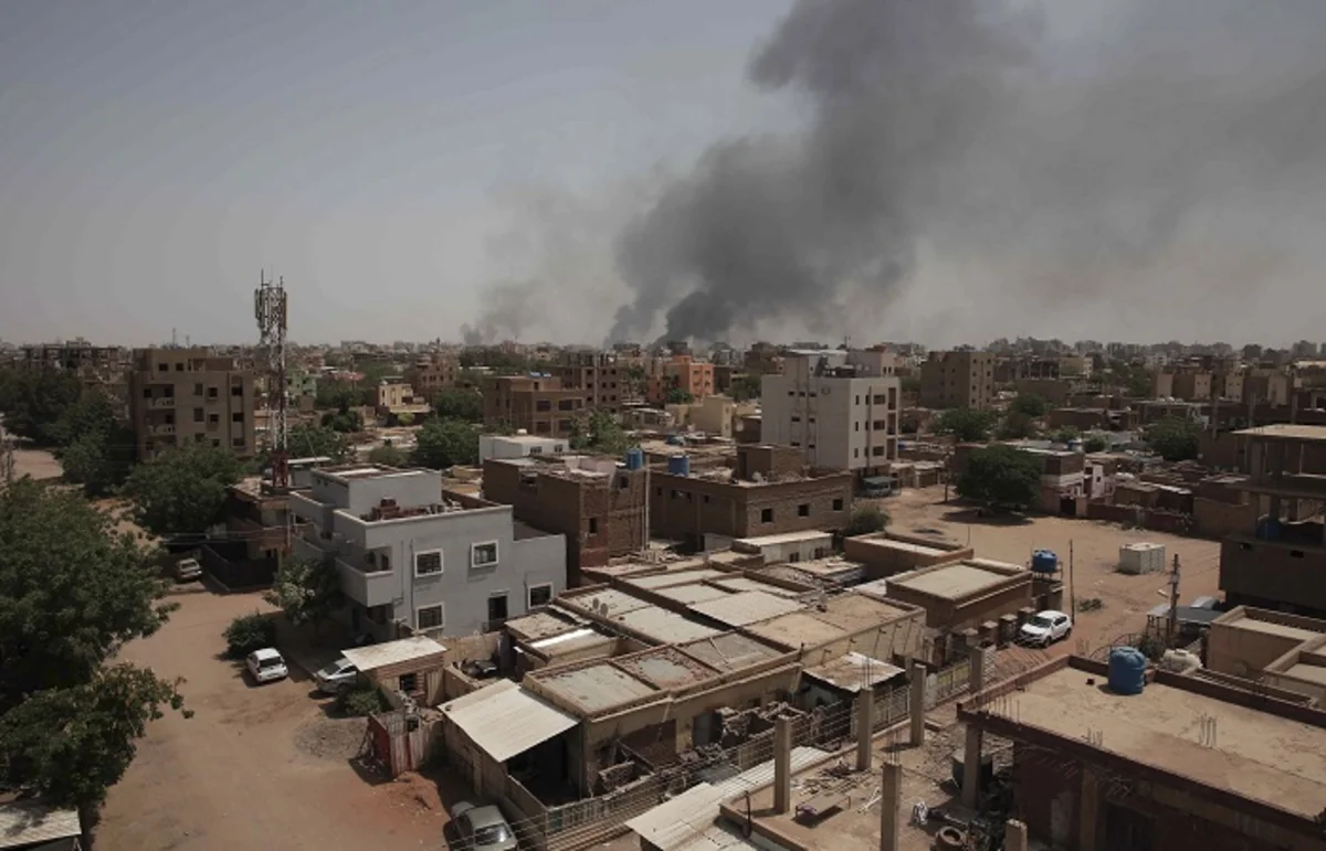 10 killed, 30 injured in airstrike south of Sudanese capital