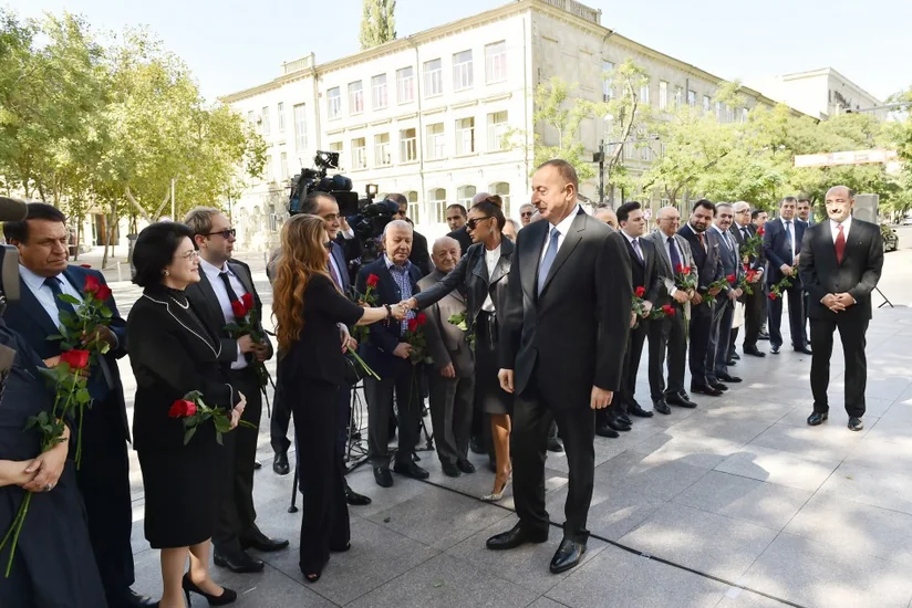İlham Əliyev: “Rəşid Behbudov xalqına, millətinə çox bağlı insan idi”