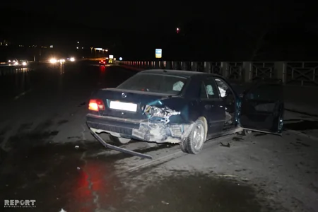 Bakıda yolun buz bağlaması zəncirvari qəzaya səbəb olub, 2 nəfər yaralanıb - FOTO - VİDEO