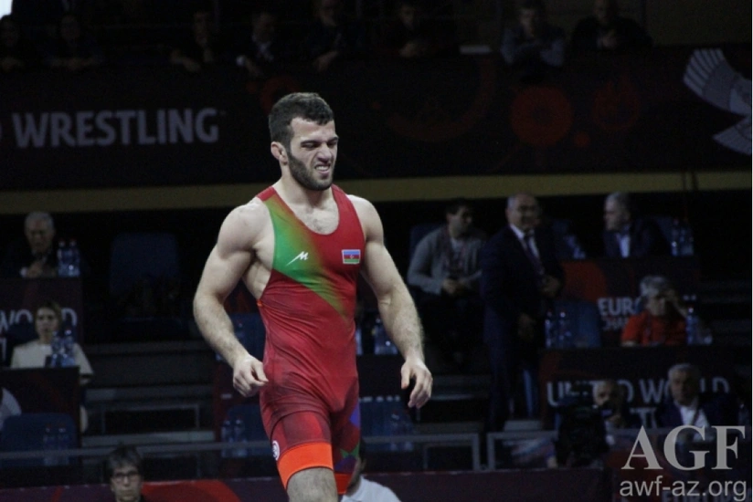 Güləşçimiz erməni Avropa çempionuna qalib gəldi