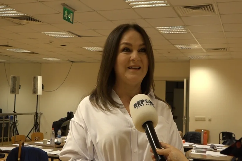 Azərbaycanlı aktrisanın təyyarədə pulu oğurlanıb