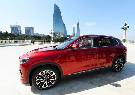 Türkiyənin ilk yerli elektromobili “Togg” İlham Əliyevə təqdim olunub - YENİLƏNİB