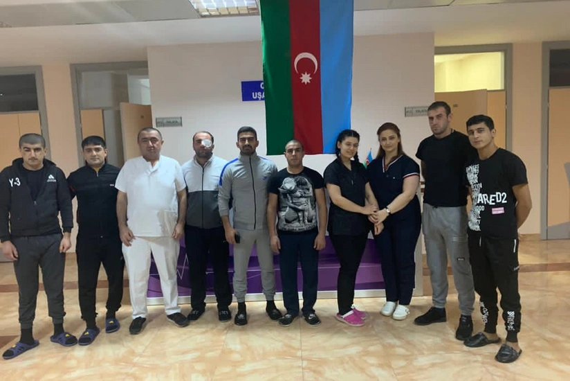 Həkim: “İki gözünü itirmiş əsgər yenidən cəbhəyə qayıtmaq istəyirdi
