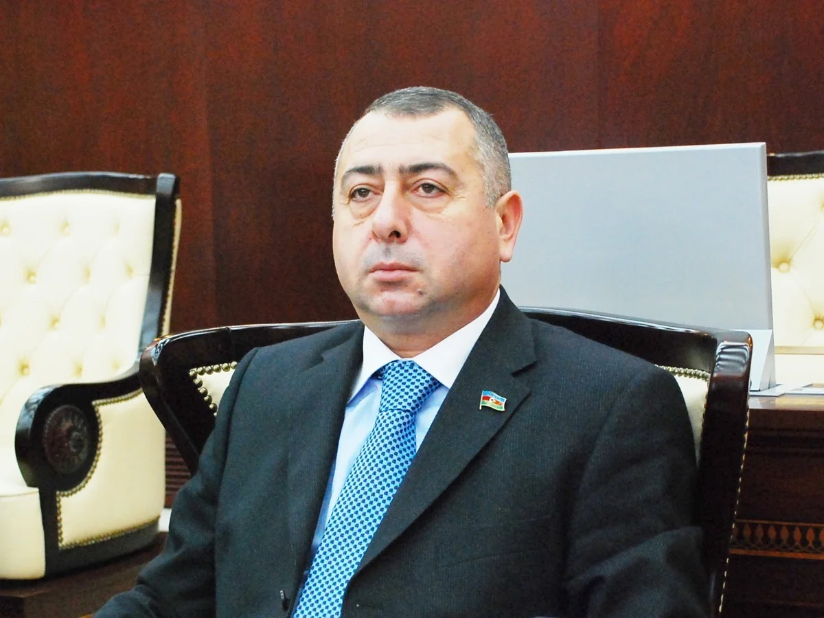 Məhkəmə Rafael Cəbrayılovun 4.1 milyon borcu ilə bağlı yeni qərar çıxarıb