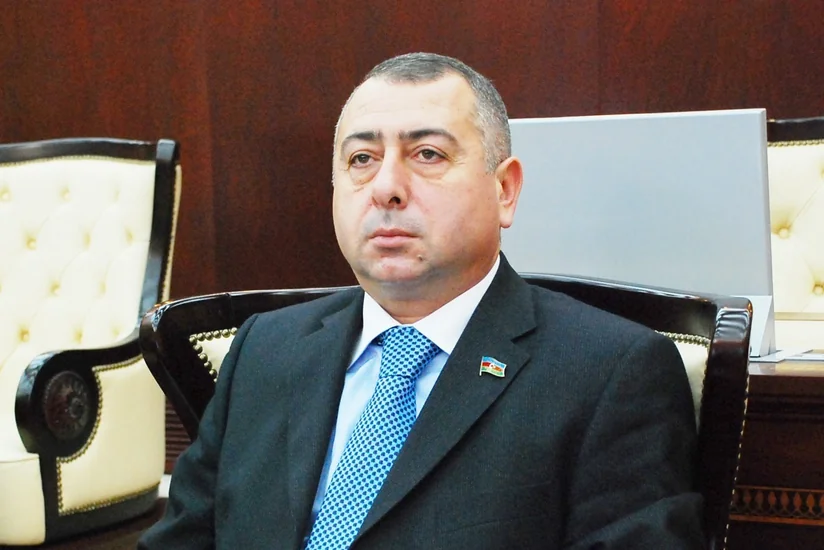 Məhkəmə Rafael Cəbrayılovun 4.1 milyon borcu ilə bağlı yeni qərar çıxarıb