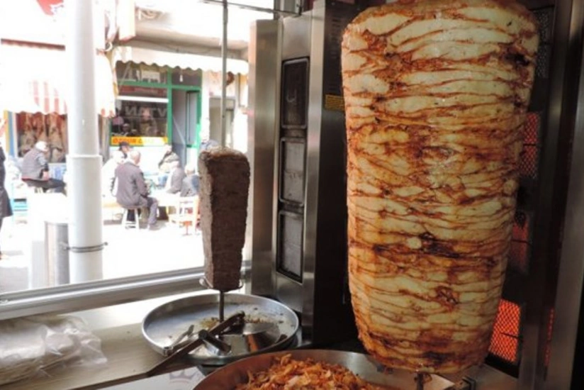 AQTA 250 dönər satışı obyektində monitorinq keçirib, 249-da nöqsan aşkarlanıb