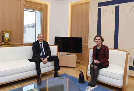 Prezident İlham Əliyev Fransaya rəsmi səfərə gedib