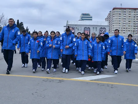 ​AFFA-nın əməkdaşları Ana harayı abidəsini ziyarət edib