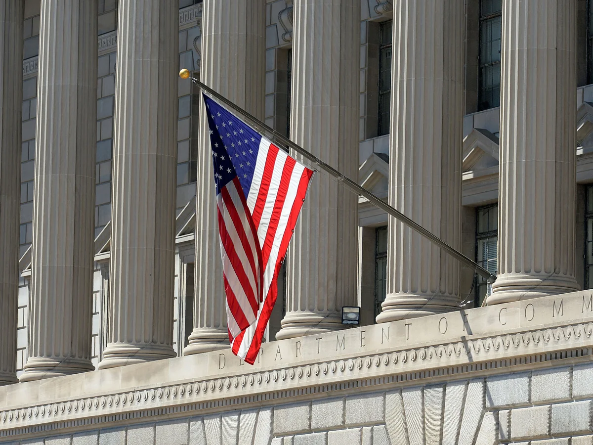 US blacklists dozens of Chinese firms including SMIC