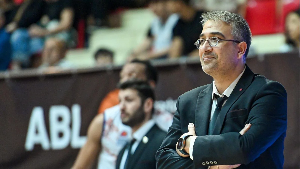 Xəzrinin baş məşqçisi: Ümid edirəm finalda yaxşı oyun sərgiləyəcəyik