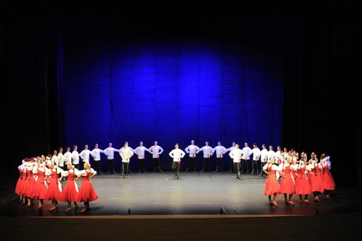 Heydər Əliyev Mərkəzində Rusiya Dövlət Akademik Xalq Rəqsləri Ansamblının konserti başa çatıb