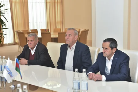 Köçərli Həsənov Göygöldə vətəndaşları qəbul edib
