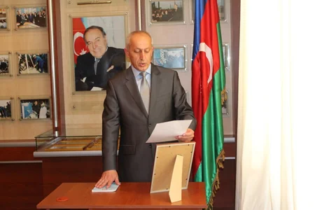 ADNSU-nun müəllimləri and içib