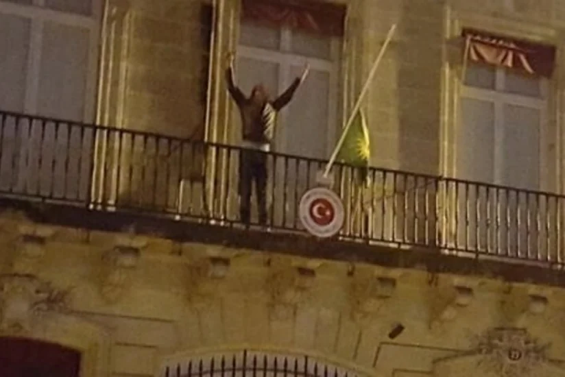 Terrorçu PKK üzvləri Türkiyənin Fransanın Bordo şəhərindəki konsulluğuna basqın edib