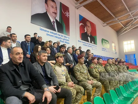 Protezlə təmin edilən müharibə əlilləri arasında stolüstü tennis yarışı keçirilib