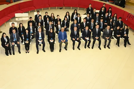 Bakıda Diplomatiya Könüllüləri üçün diplomatiya həftəsi təşkil olunub