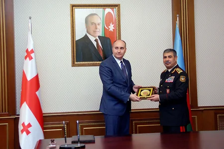 Bakıda Azərbaycan və Gürcüstan müdafiə nazirlərinin görüşü olub