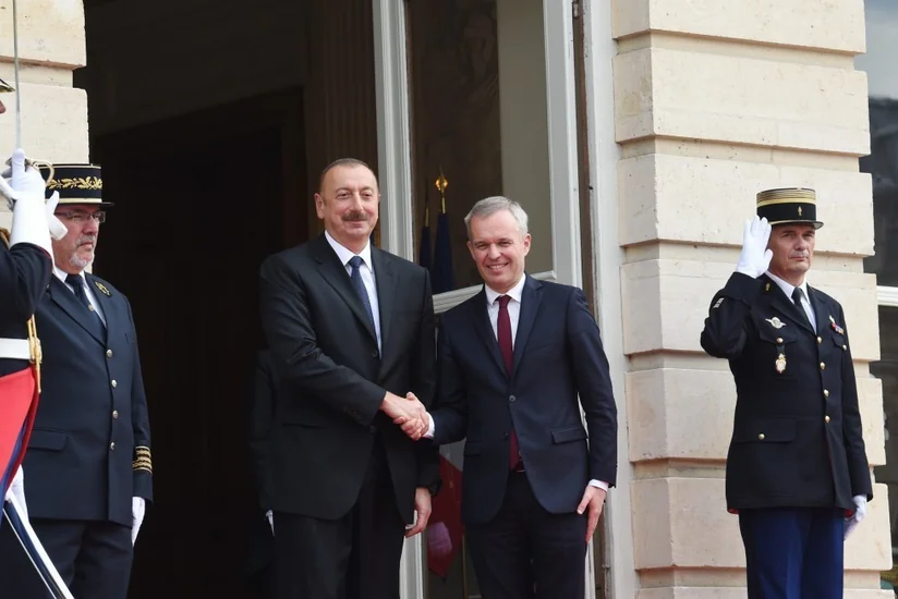 President Ilham Aliyev met with president of French National Assembly in Paris