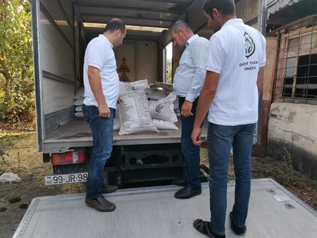 Azərbaycanın 11 rayonunda elit toxumların səyyar satışına başlanılıb