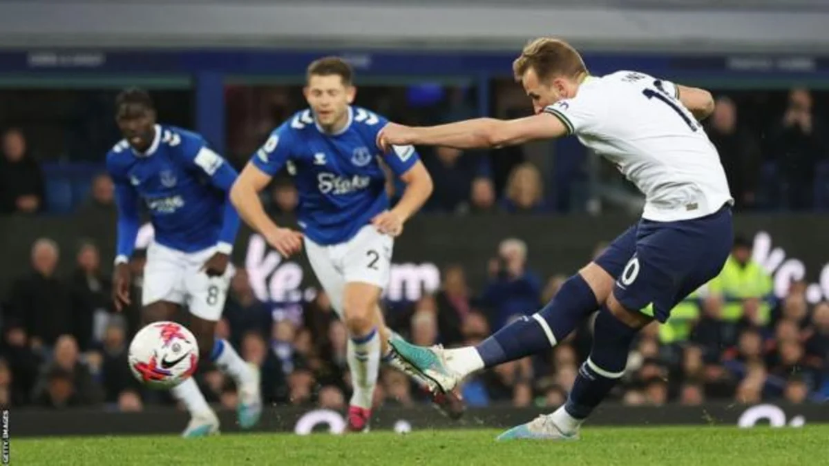 İngiltərə Premyer Liqası: “Tottenhem” “Everton”la oyunda qələbəni əldən verib  