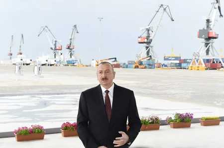 Prezident İlham Əliyev Bakı Beynəlxalq Dəniz Ticarət Limanı Kompleksinin açılışında iştirak edib - YENİLƏNİB
