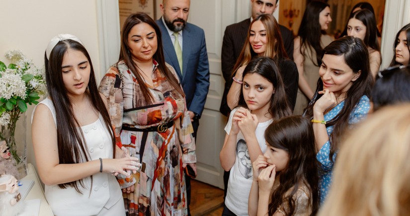 Maqsud İbrahimbəyov Yaradıcılıq Mərkəzində “Zeynəbin sehrli dünyası” adlı sərgi açılıb