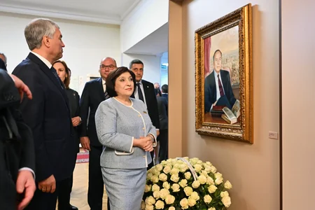 Rusiya Dövlət Dumasında Heydər Əliyevin 100 illiyinə həsr olunmuş sərgi təşkil olunub, MM sədri tədbirdə iştirak edib
